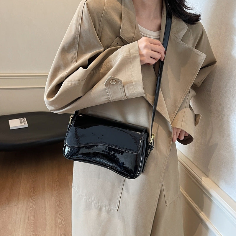 The Elegance Curve Bag